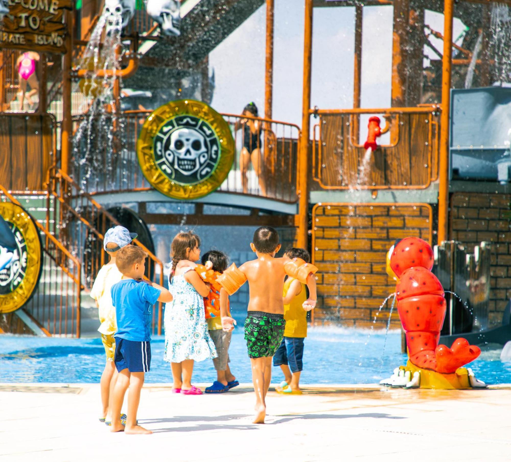 Terra Apartments In Caesar Blue Resort, Fixed Lunch Till 3Pm, Gym, Heated Pool, Sauna, Kids Club Rizokarpaso Buitenkant foto