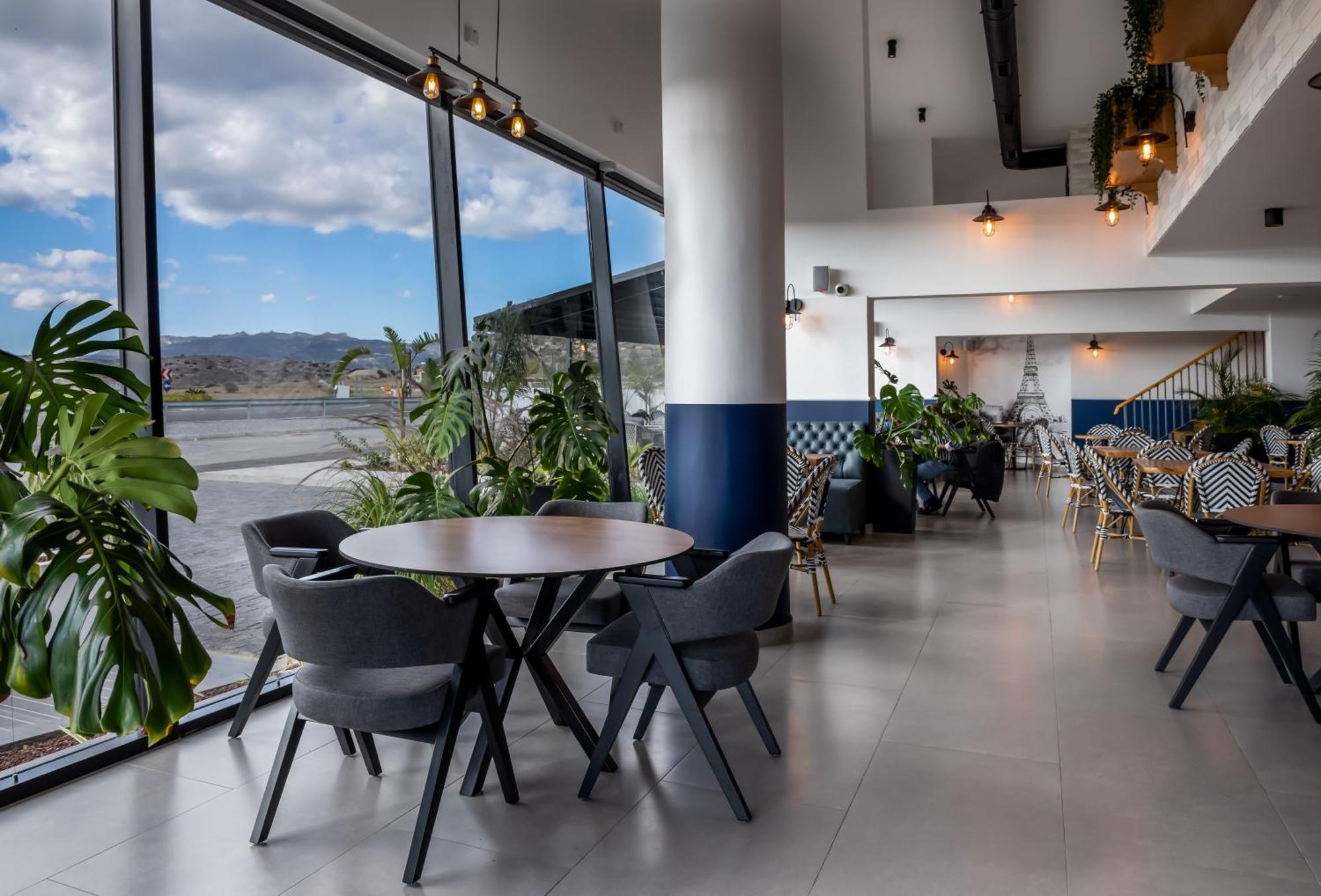 Terra Apartments In Caesar Blue Resort, Fixed Lunch Till 3Pm, Gym, Heated Pool, Sauna, Kids Club Rizokarpaso Buitenkant foto
