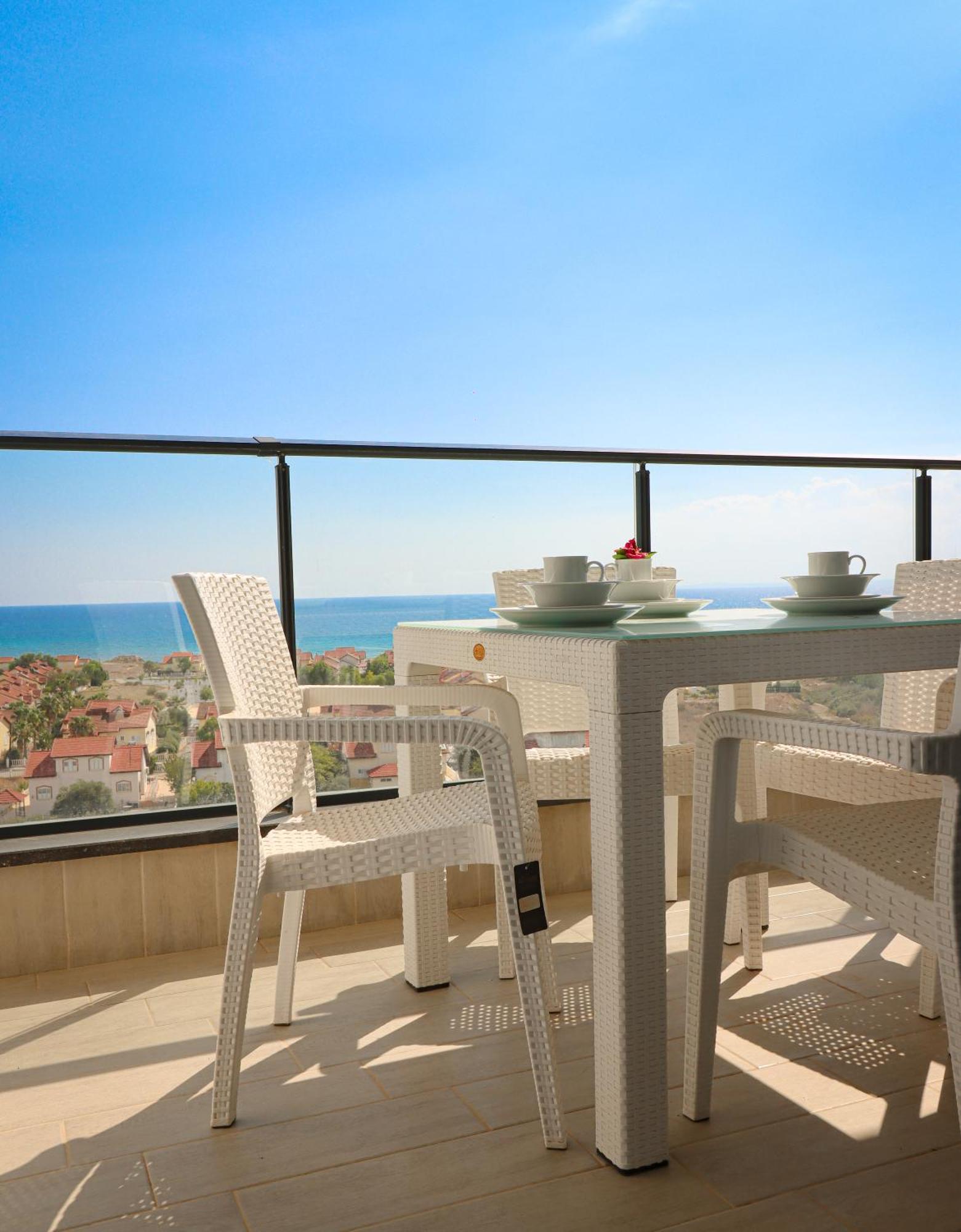 Terra Apartments In Caesar Blue Resort, Fixed Lunch Till 3Pm, Gym, Heated Pool, Sauna, Kids Club Rizokarpaso Buitenkant foto